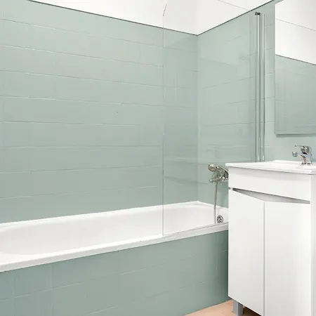 Guest house Wonderful Shared In Alfornelos - Near Metro!